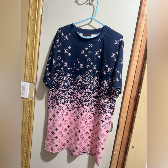 Dress - Picture 1 of 1